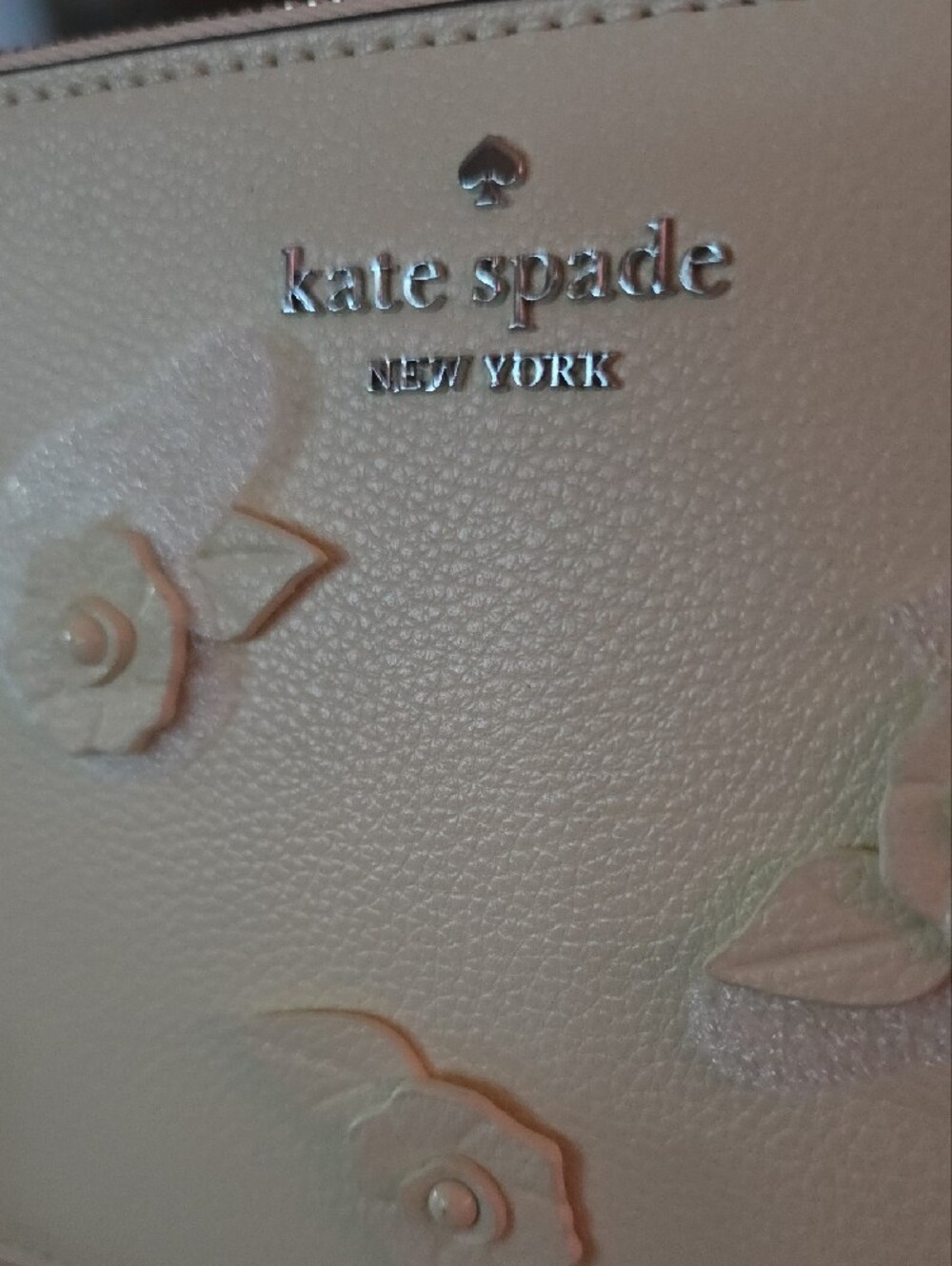 Kate Spade NWT Butter Yellow Floral Appliqué Zip Wristlet 💛 - Picture 13 of 15